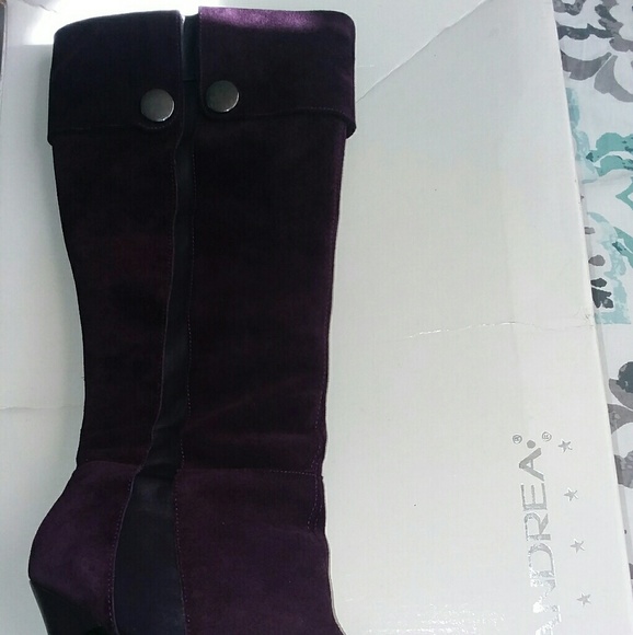 Purple suede high heeled boots - Picture 2 of 8